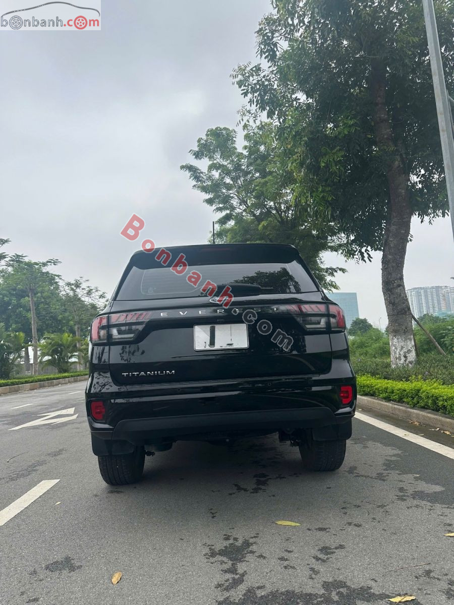Bán ô tô Ford Everest Titanium 2.0L 4x2 AT - 2024 - xe cũ