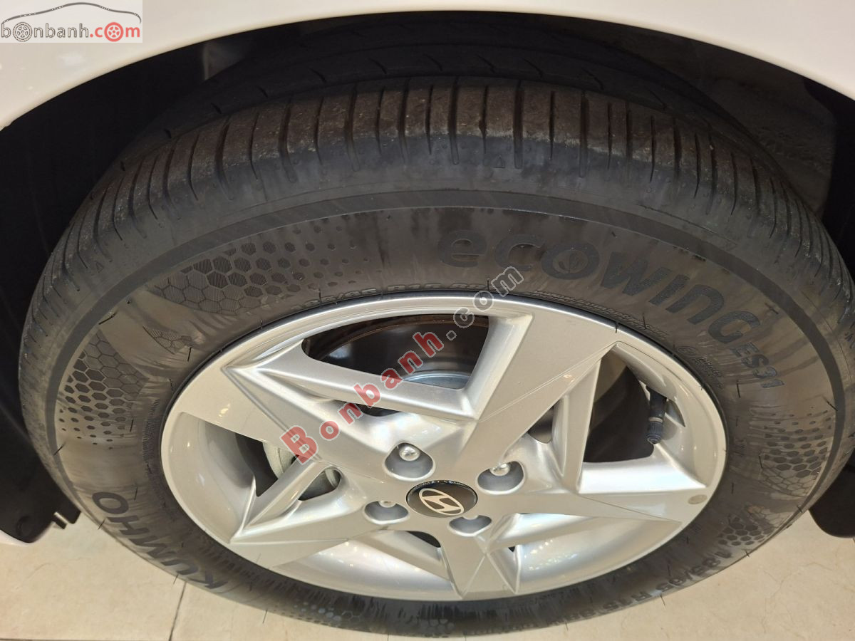 Bán ô tô Hyundai Accent 1.5 AT - 2025 - xe cũ