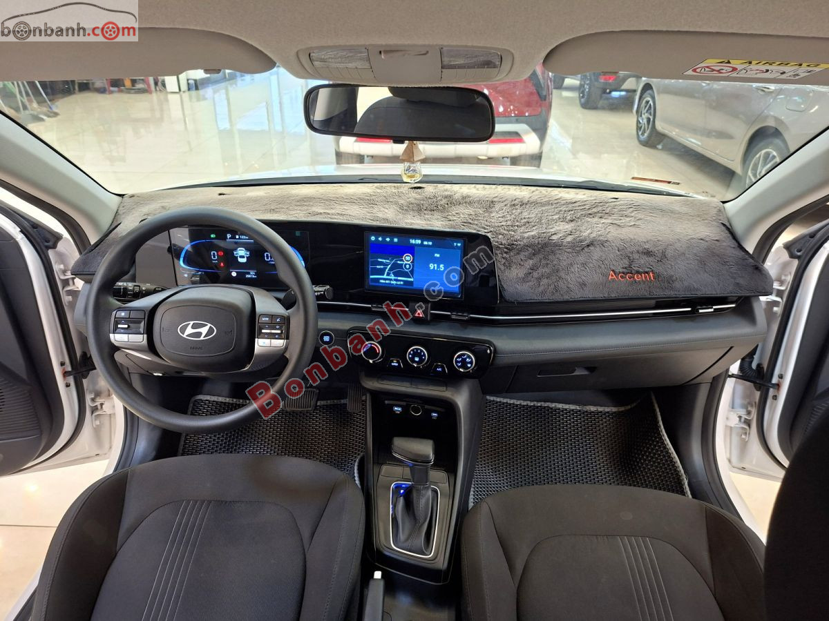 Bán ô tô Hyundai Accent 1.5 AT - 2025 - xe cũ