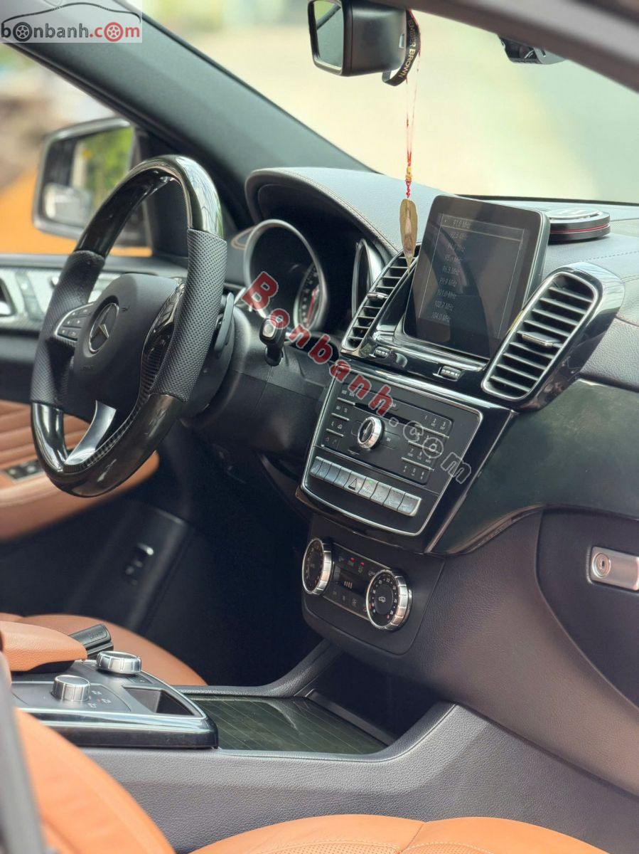 Bán ô tô Mercedes Benz GLE Class GLE 400 4Matic Coupe - 2017 - xe cũ