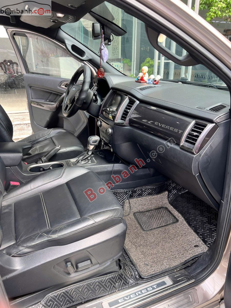 Bán ô tô Ford Everest Titanium 2.0L 4x2 AT - 2019 - xe cũ