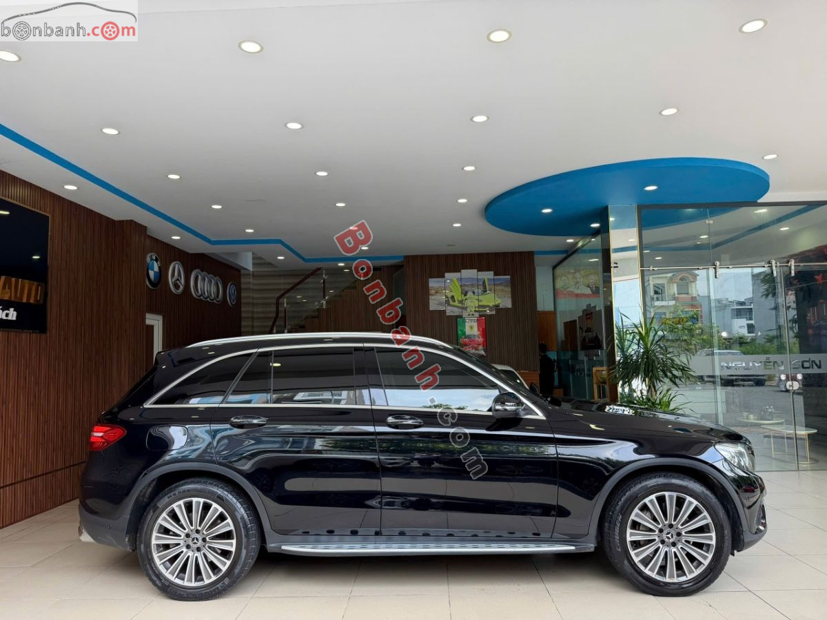 Bán ô tô Mercedes Benz GLC 250 4Matic - 2019 - xe cũ