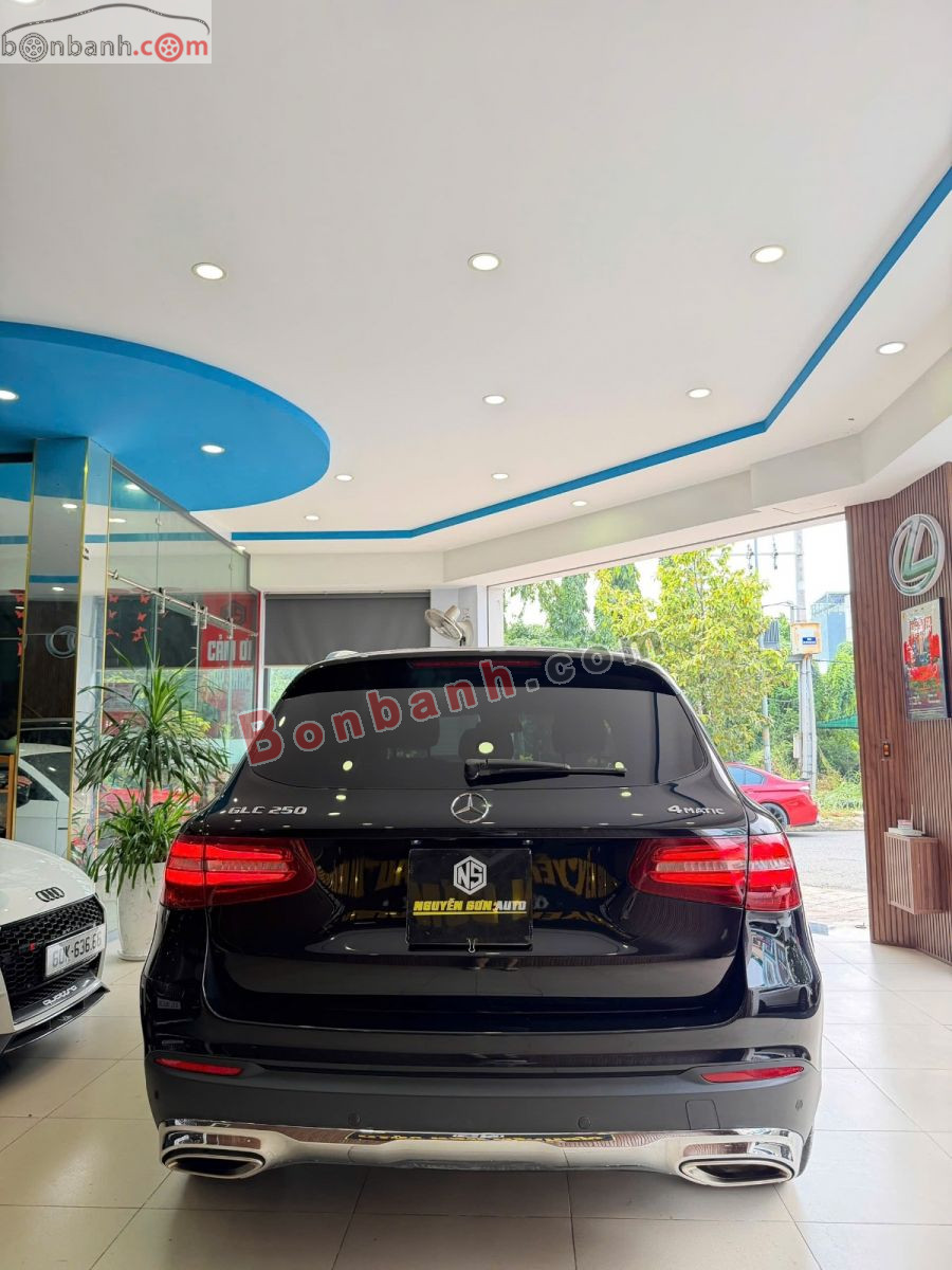 Bán ô tô Mercedes Benz GLC 250 4Matic - 2019 - xe cũ