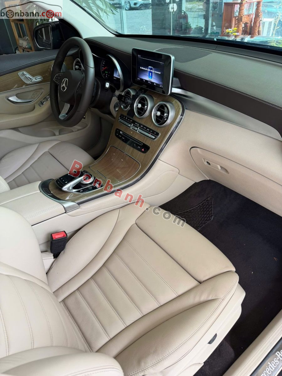 Bán ô tô Mercedes Benz GLC 250 4Matic - 2019 - xe cũ