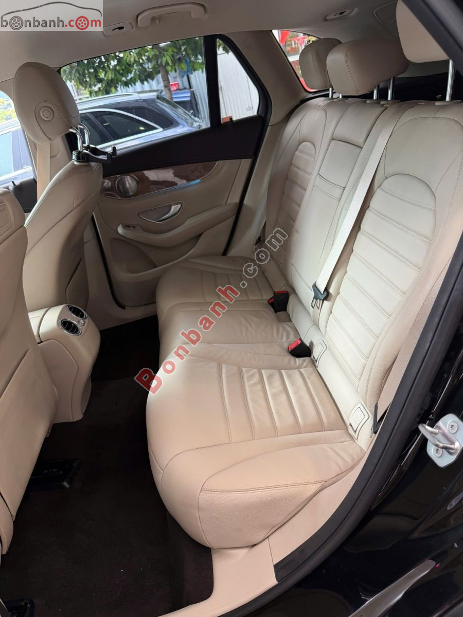 Bán ô tô Mercedes Benz GLC 250 4Matic - 2019 - xe cũ