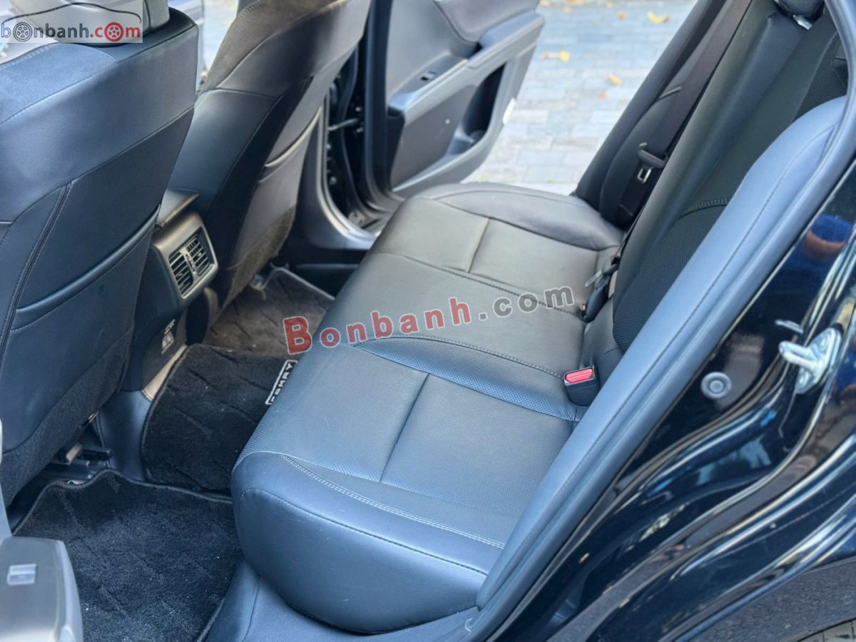 Bán ô tô Toyota Camry 2.0Q - 2025 - xe cũ