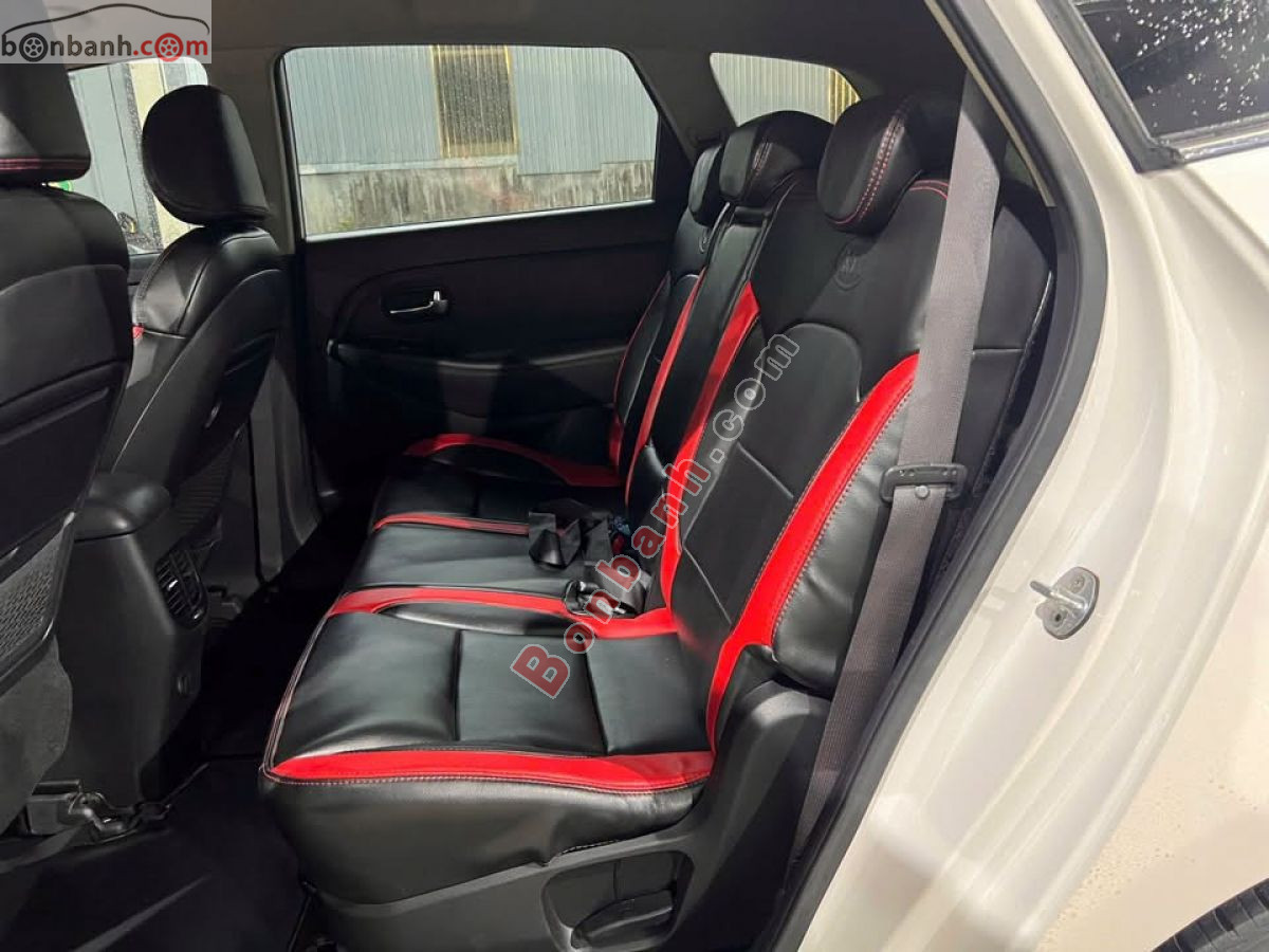Bán ô tô Kia Rondo GAT - 2016 - xe cũ