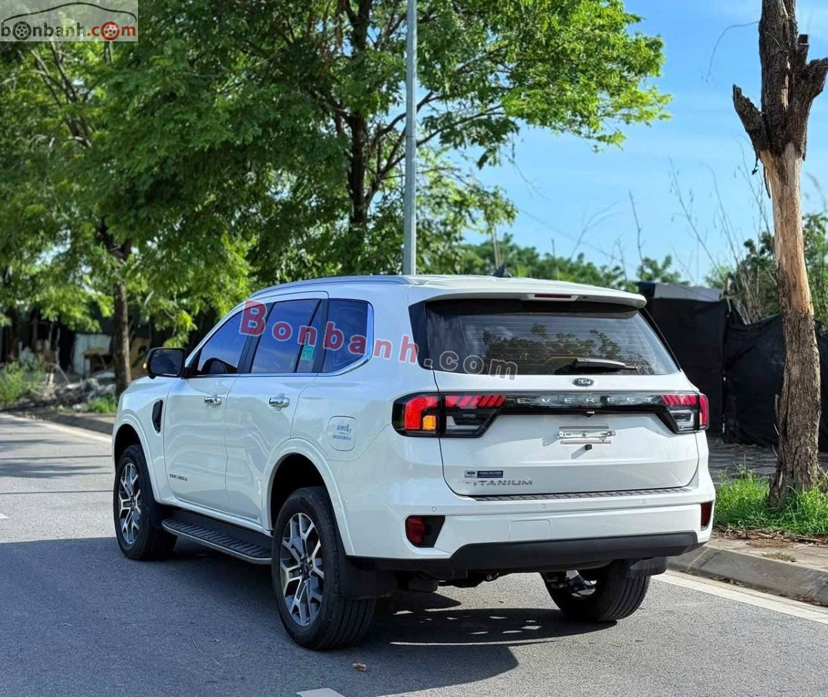 Bán ô tô Ford Everest Titanium 2.0L 4x2 AT - 2023 - xe cũ