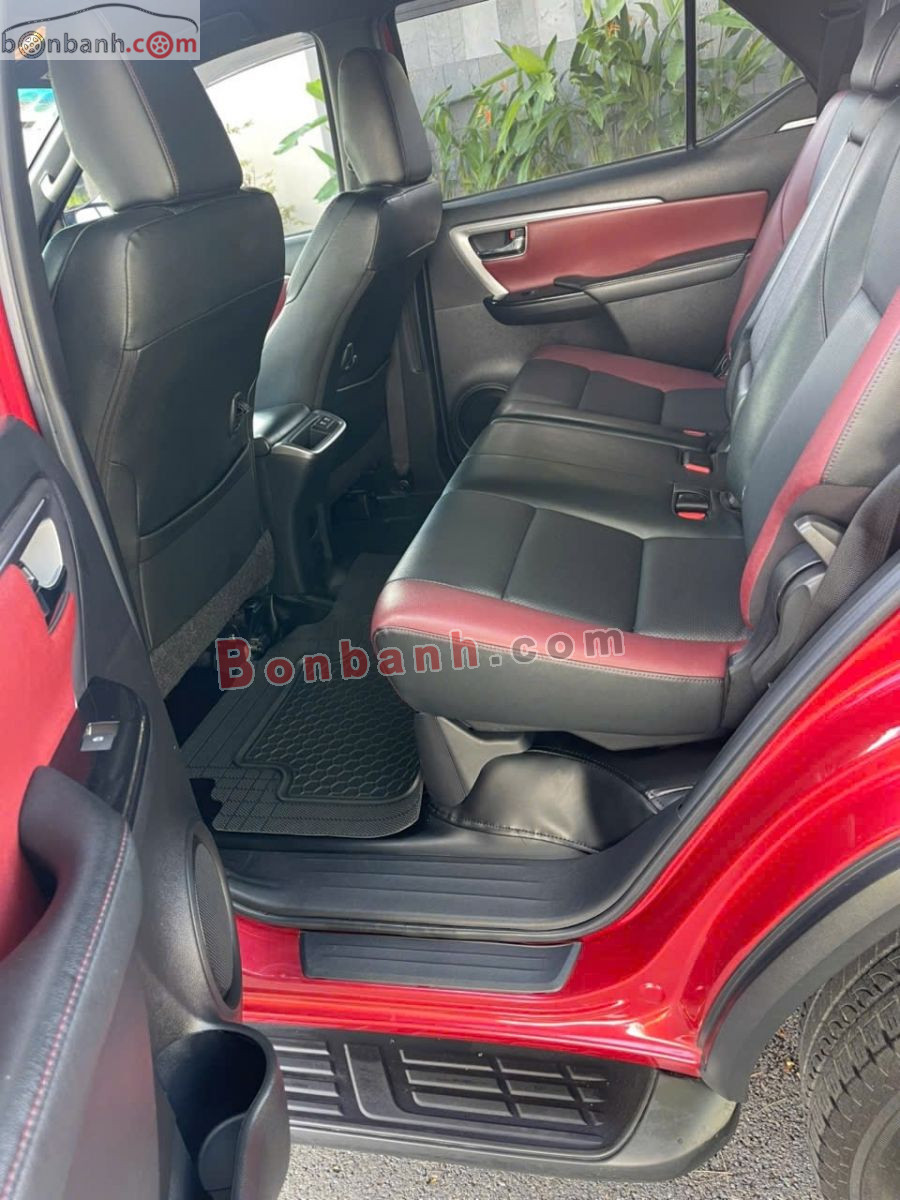Bán ô tô Toyota Fortuner Legender 2.4L 4x2 AT - 2022 - xe cũ