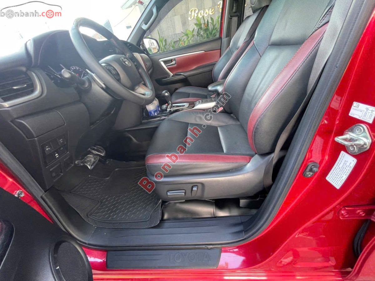 Bán ô tô Toyota Fortuner Legender 2.4L 4x2 AT - 2022 - xe cũ