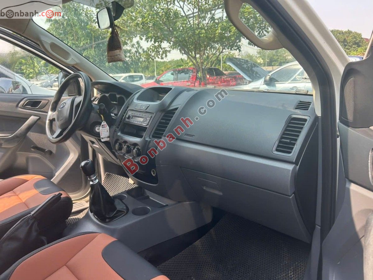 Bán ô tô Ford Ranger XL 2.2L 4x4 MT - 2015 - xe cũ
