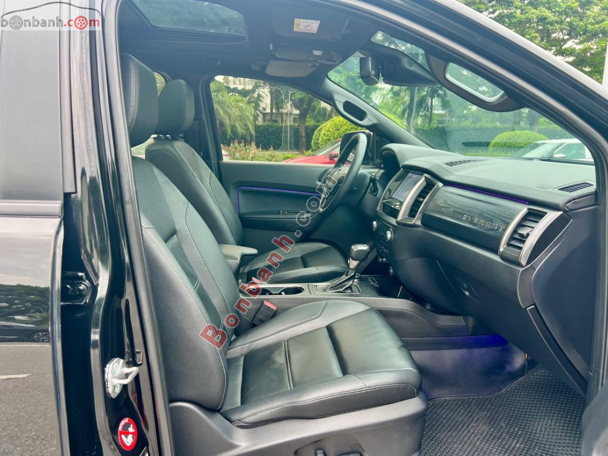 Bán ô tô Ford Everest Titanium 2.0L 4x4 AT - 2022 - xe cũ