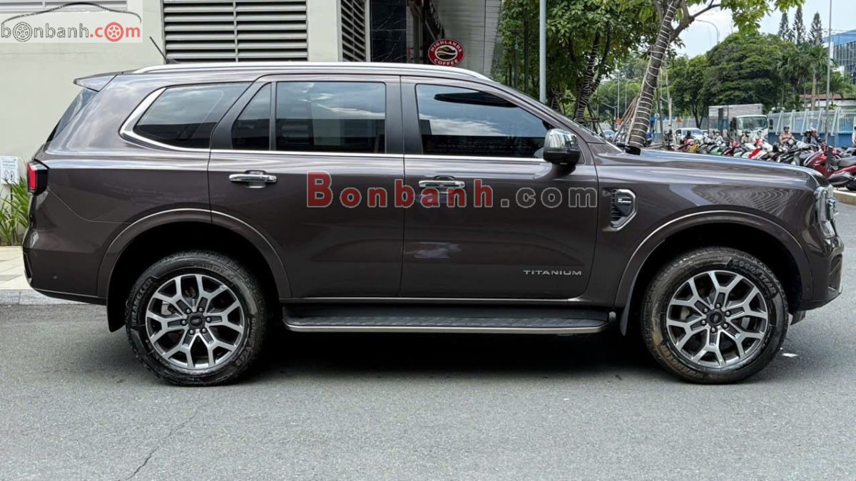 Bán ô tô Ford Everest Titanium Plus 2.0L 4x4 AT - 2022 - xe cũ