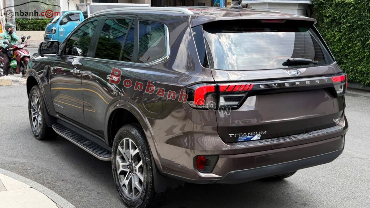 Bán ô tô Ford Everest Titanium Plus 2.0L 4x4 AT - 2022 - xe cũ