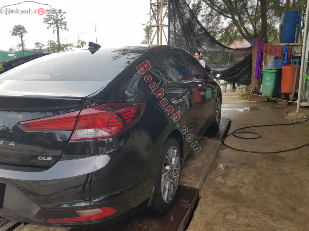 Bán ô tô Hyundai Elantra 2.0 AT - 2021 - xe cũ