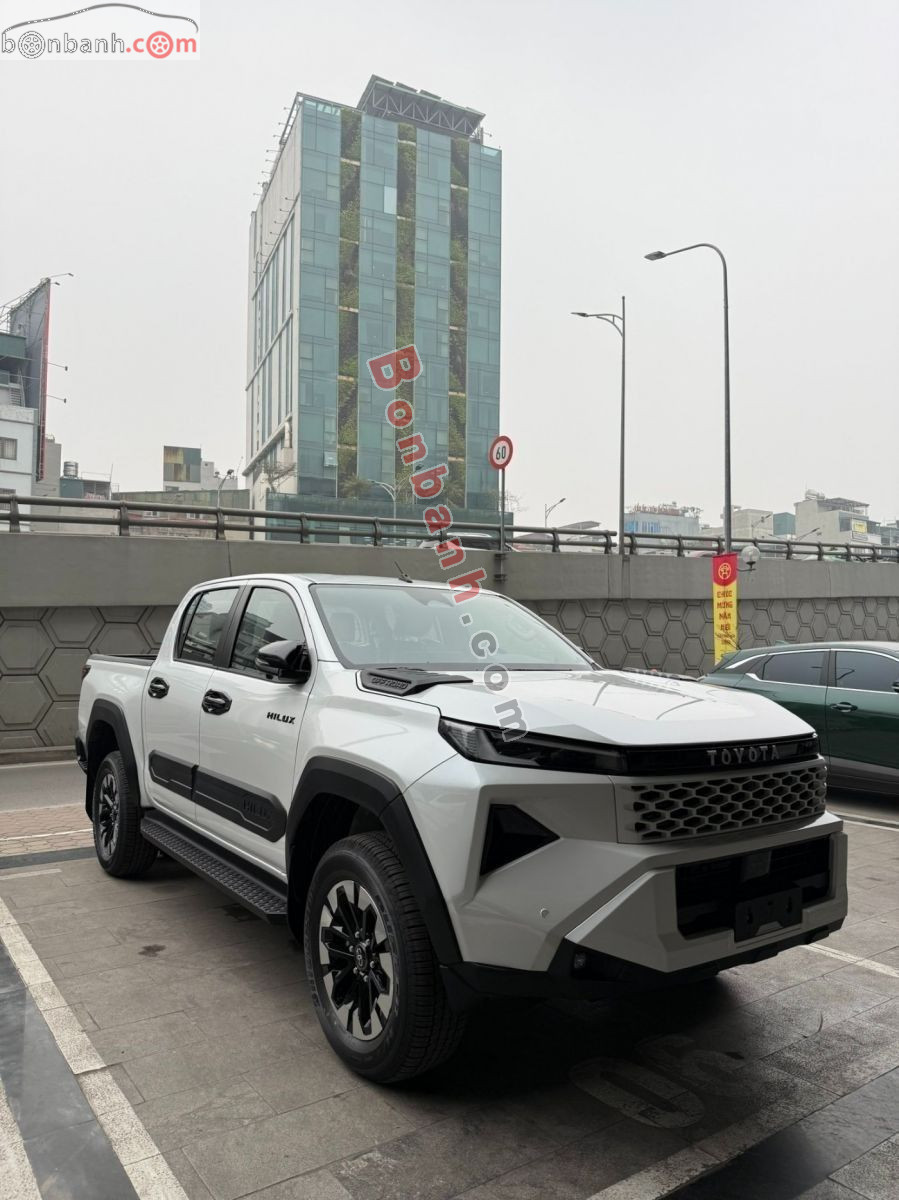 Bán ô tô Toyota Hilux Trailhunter 2.8L 4x4 AT - 2026 - xe mới