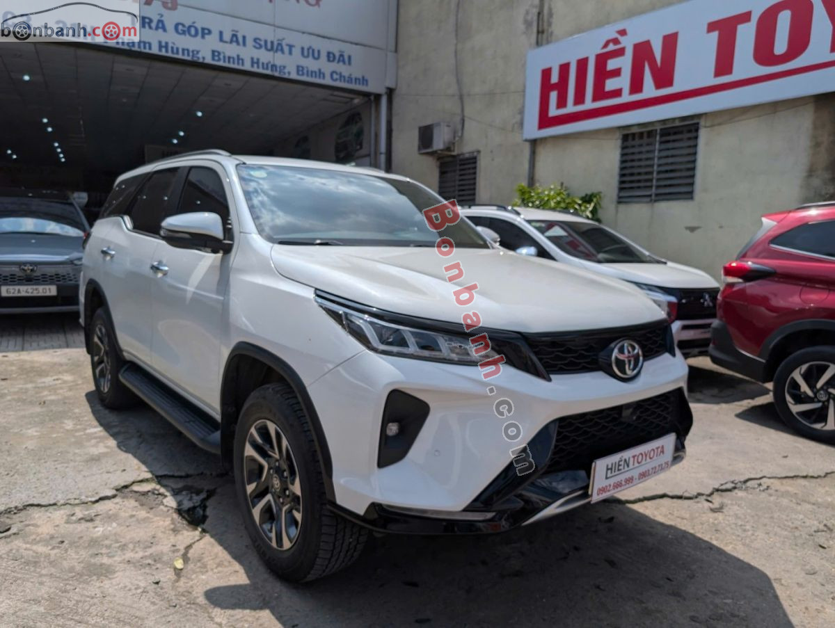 Bán ô tô Toyota Fortuner Legender 2.4L 4x2 AT - 2022 - xe cũ
