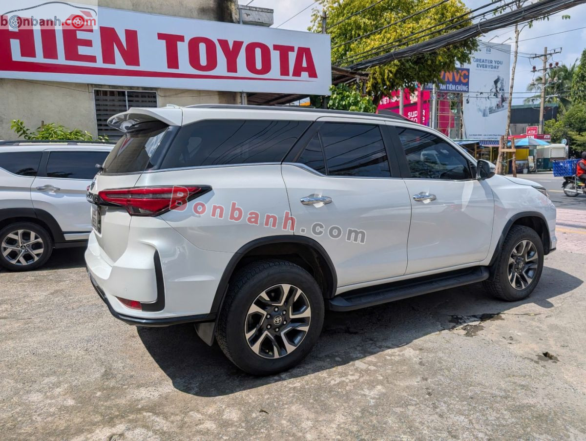 Bán ô tô Toyota Fortuner Legender 2.4L 4x2 AT - 2022 - xe cũ