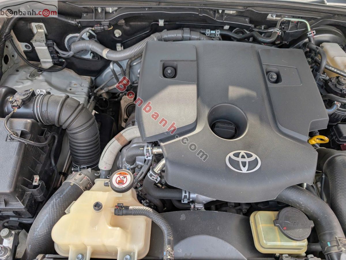 Bán ô tô Toyota Fortuner Legender 2.4L 4x2 AT - 2022 - xe cũ