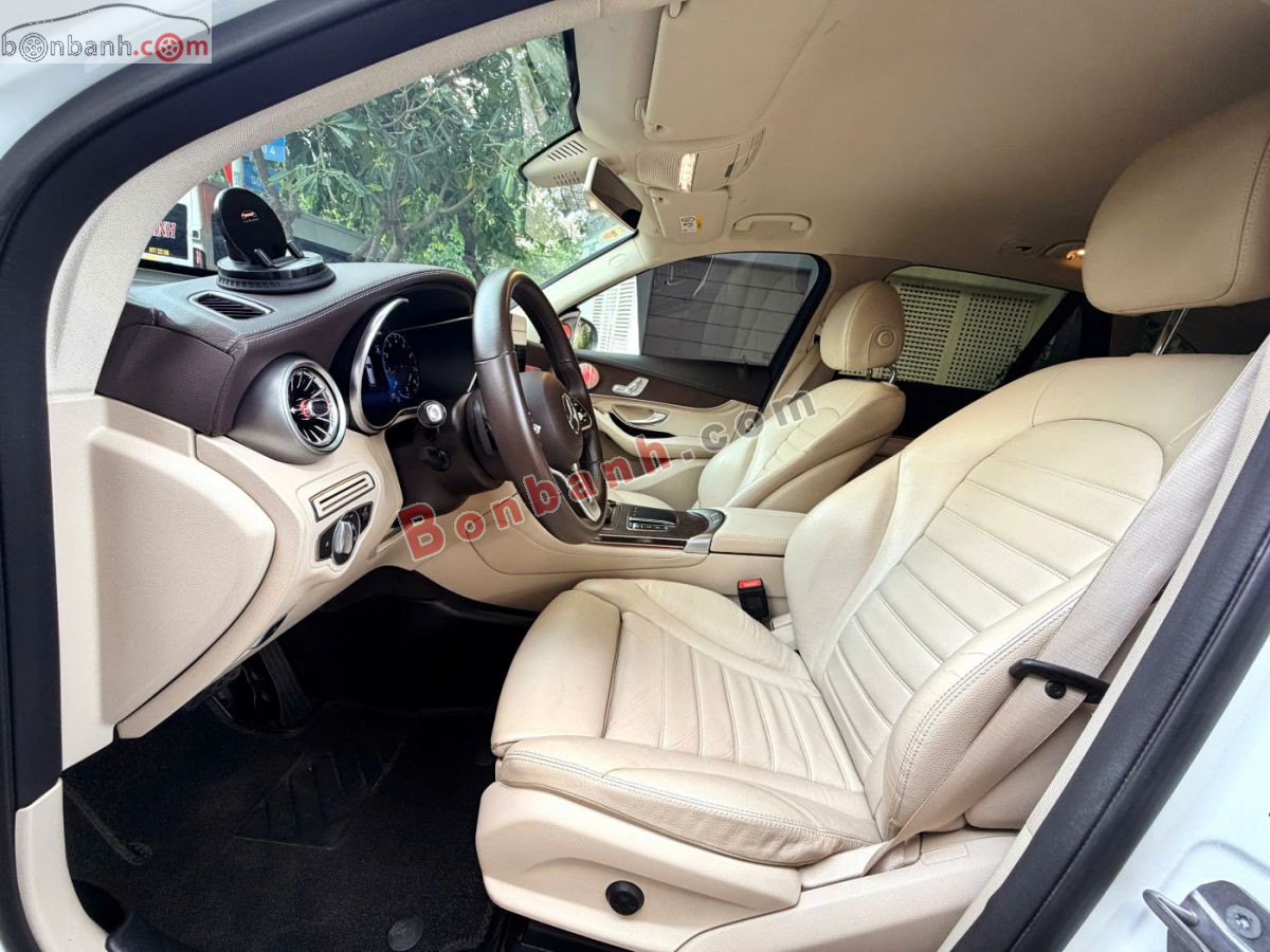 Bán ô tô Mercedes Benz GLC 200 4Matic - 2020 - xe cũ