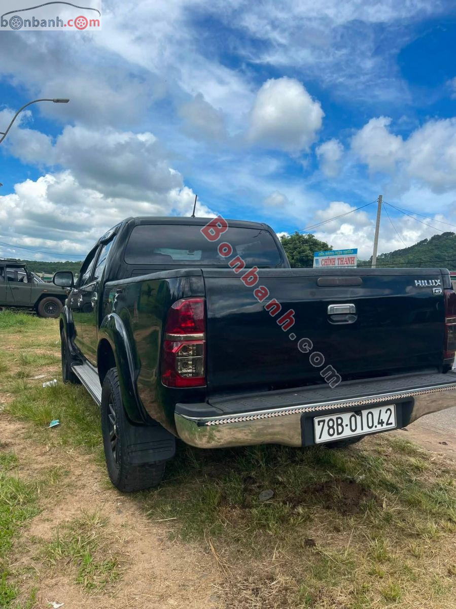 Bán ô tô Toyota Hilux 3.0G 4x4 AT - 2015 - xe cũ