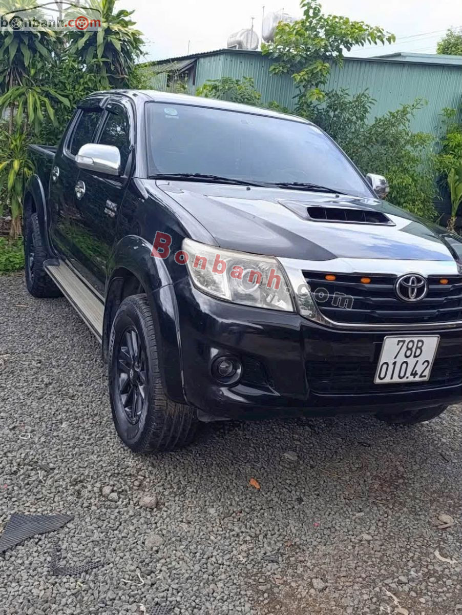 Bán ô tô Toyota Hilux 3.0G 4x4 AT - 2015 - xe cũ