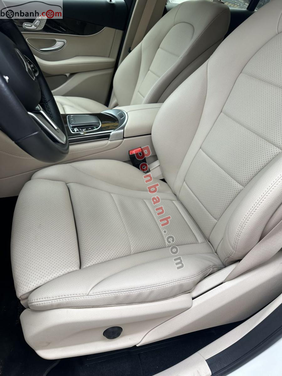 Bán ô tô Mercedes Benz GLC 200 - 2020 - xe cũ
