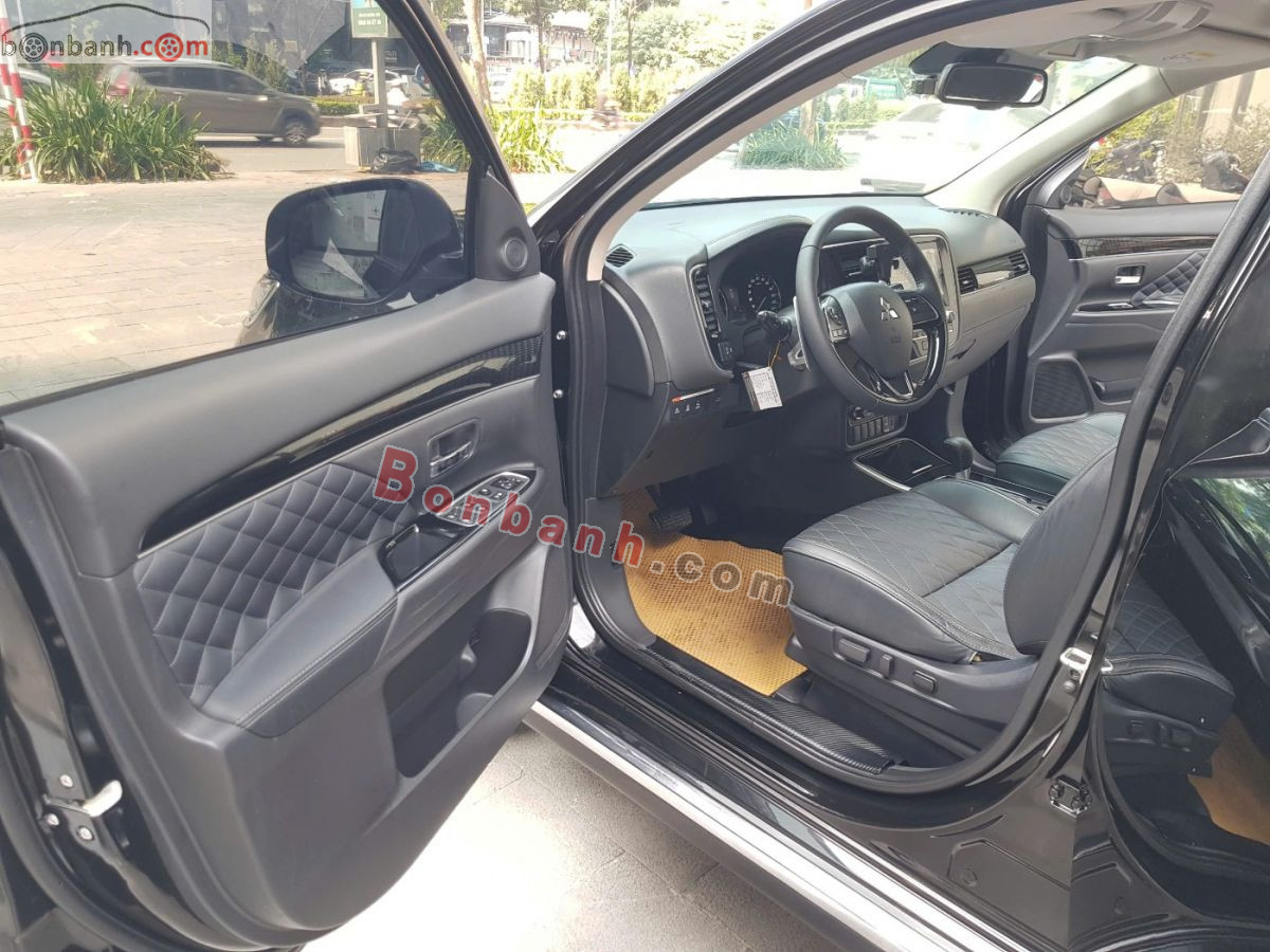Bán ô tô Mitsubishi Outlander Premium 2.0 CVT - 2022 - xe cũ