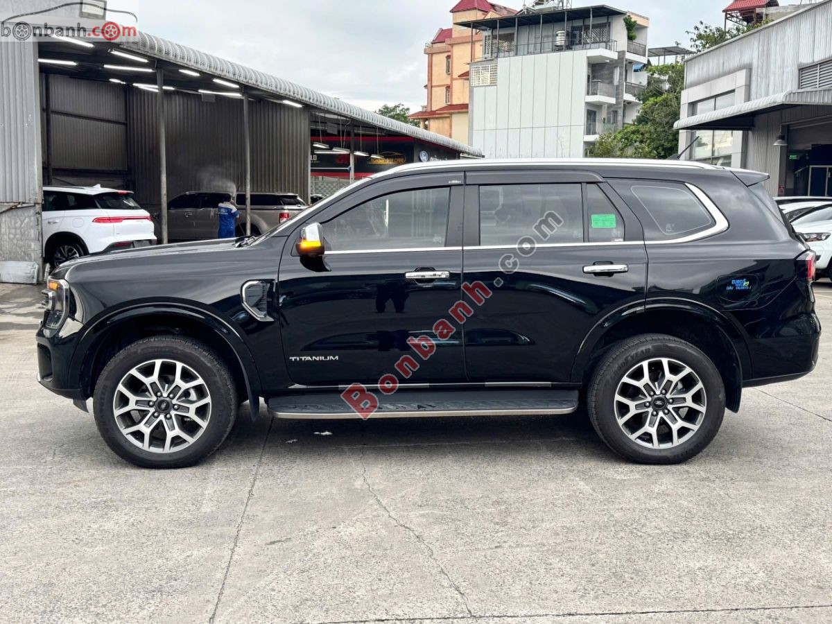 Bán ô tô Ford Everest Titanium 2.0L 4x2 AT - 2025 - xe cũ