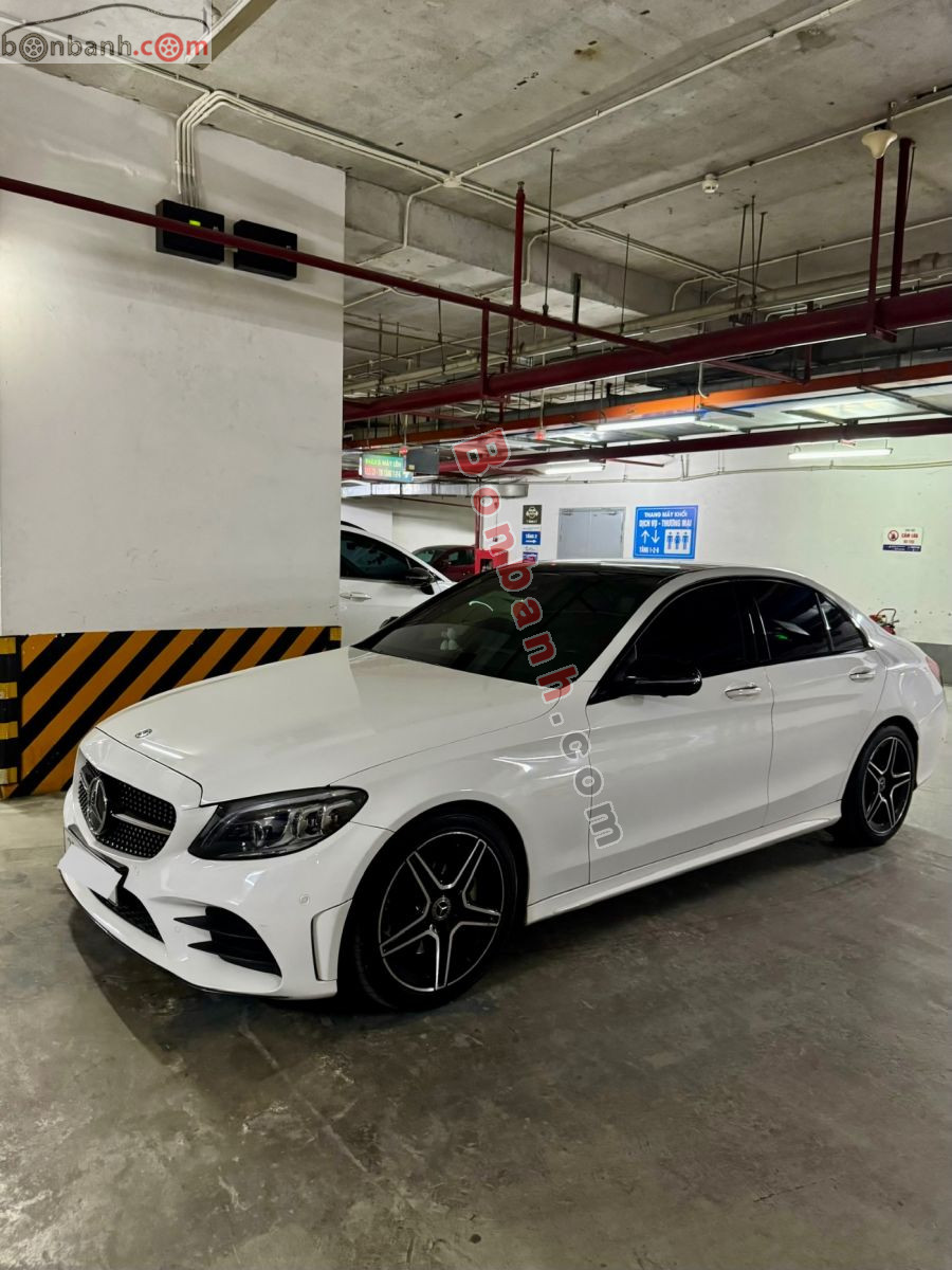 Bán ô tô Mercedes Benz C class C300 AMG - 2021 - xe cũ