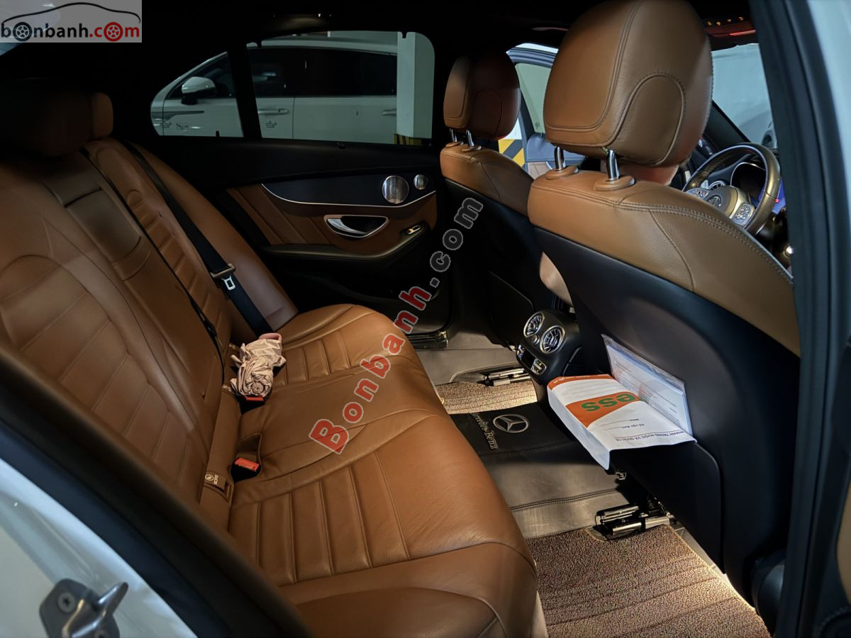 Bán ô tô Mercedes Benz C class C300 AMG - 2021 - xe cũ