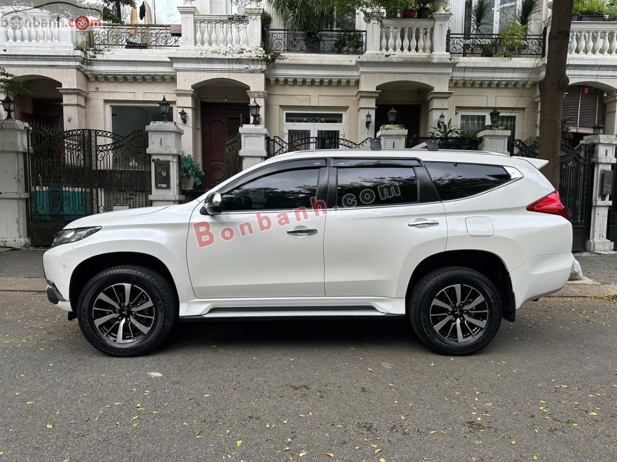 Bán ô tô Mitsubishi Pajero Sport 3.0G 4x2 AT - 2017 - xe cũ