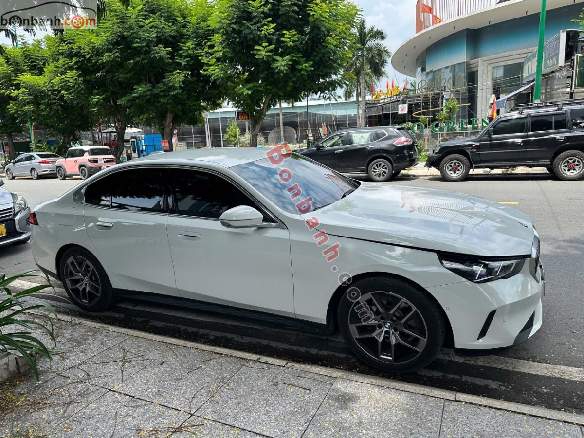 Bán ô tô BMW 5 Series 520i Premium - 2025 - xe cũ