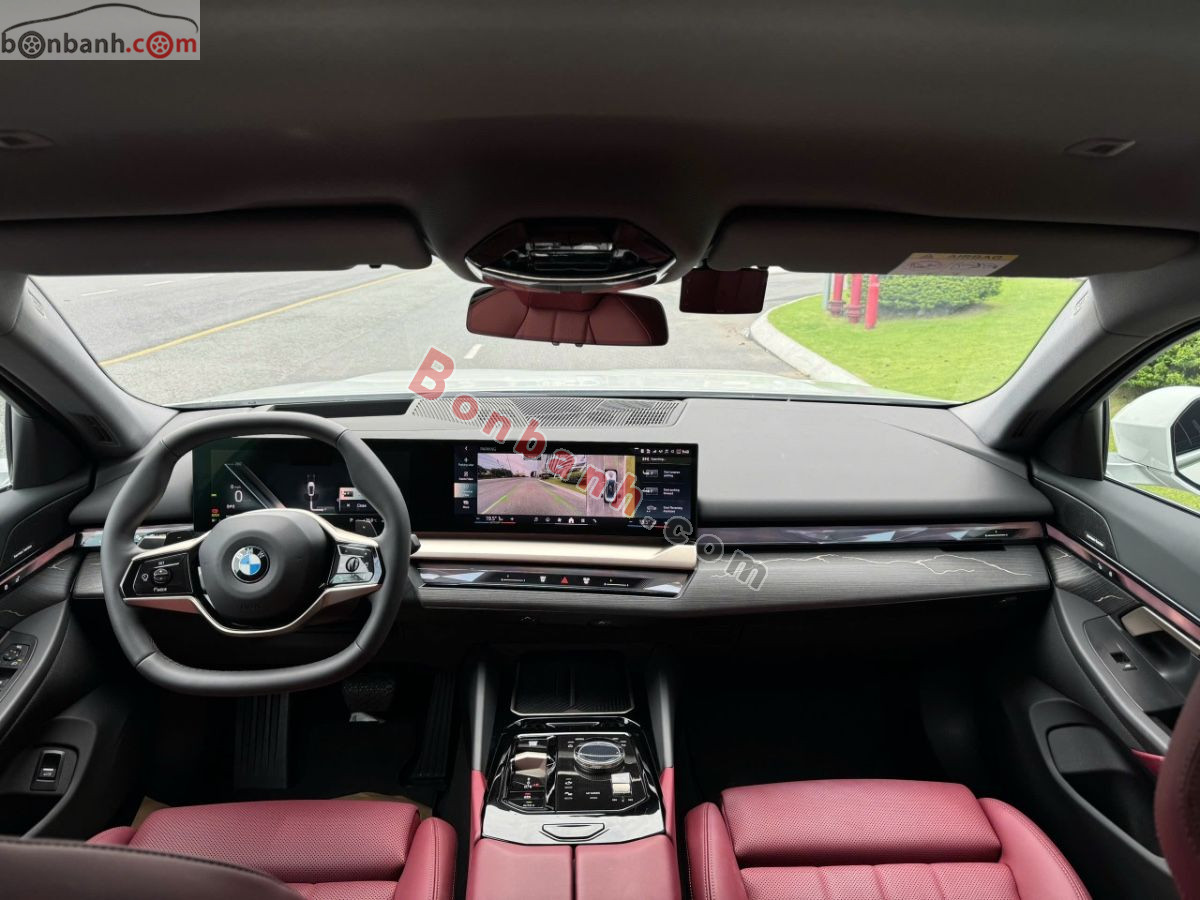 Bán ô tô BMW 5 Series 520i Premium - 2025 - xe cũ