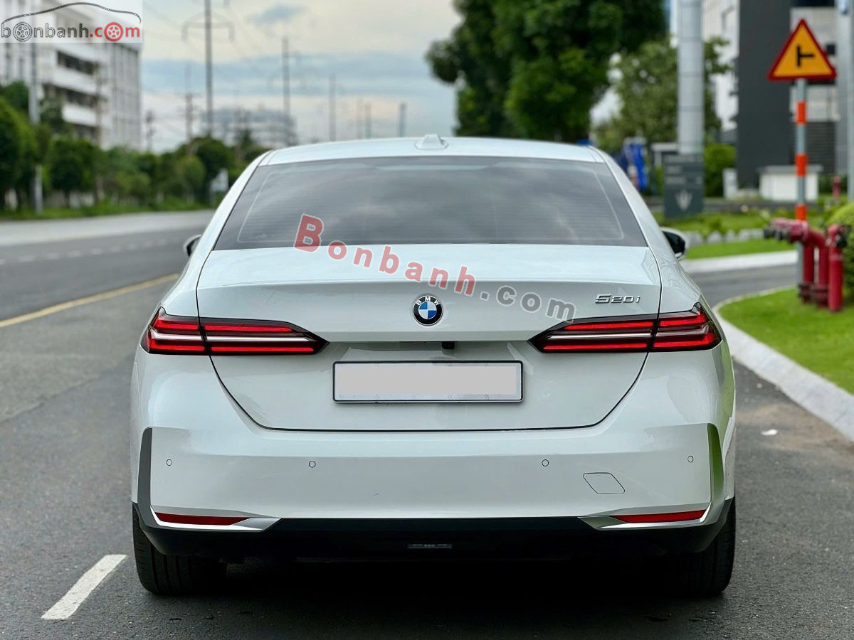 Bán ô tô BMW 5 Series 520i Premium - 2025 - xe cũ