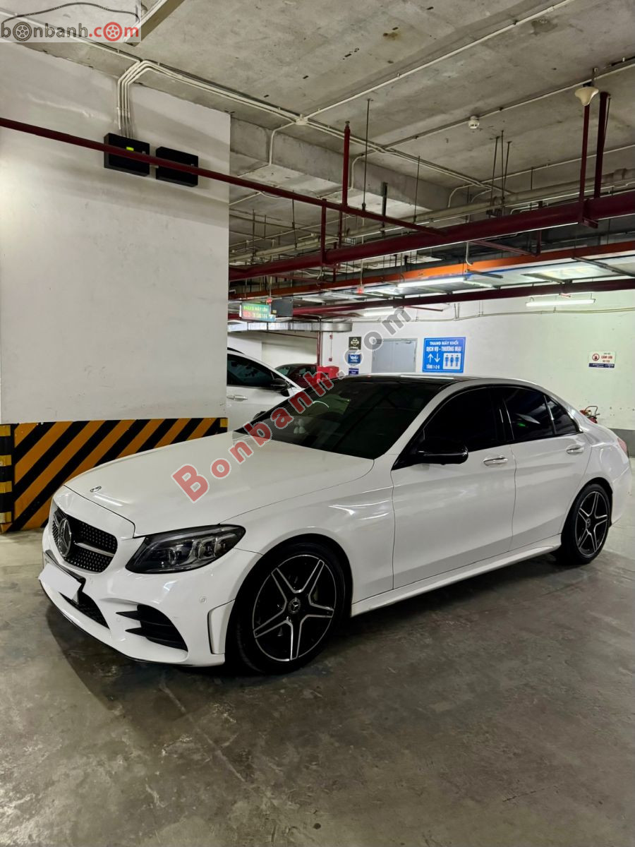 Bán ô tô Mercedes Benz C class C300 AMG - 2021 - xe cũ