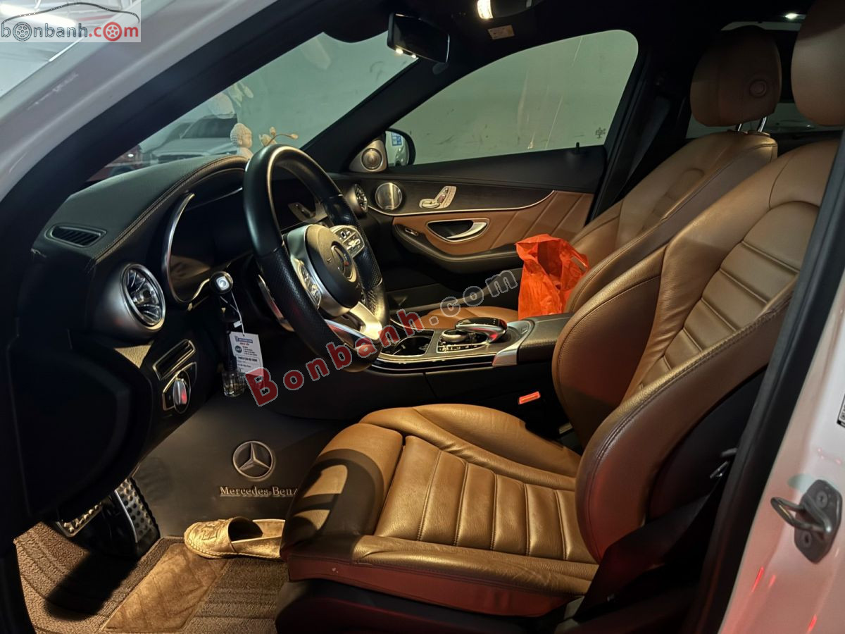Bán ô tô Mercedes Benz C class C300 AMG - 2021 - xe cũ