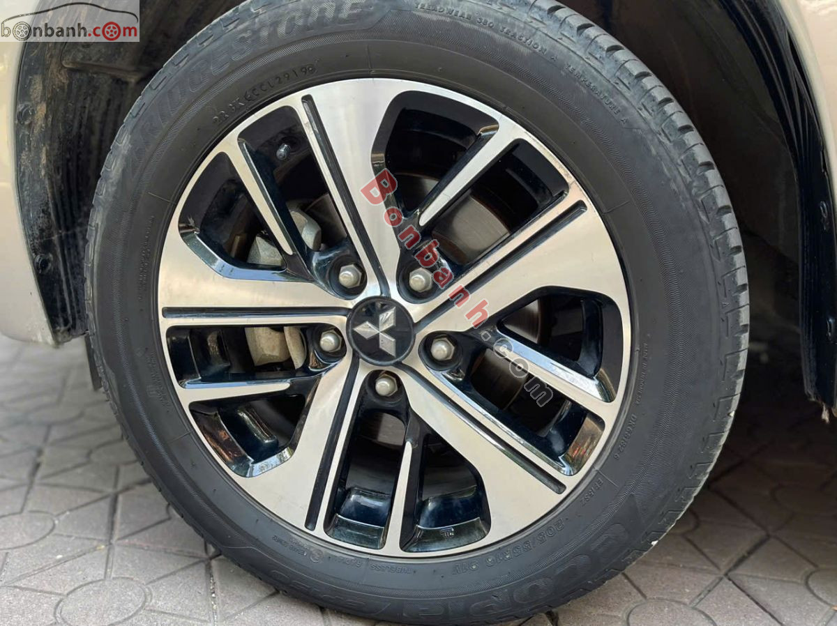 Bán ô tô Mitsubishi Xpander 1.5 AT - 2019 - xe cũ