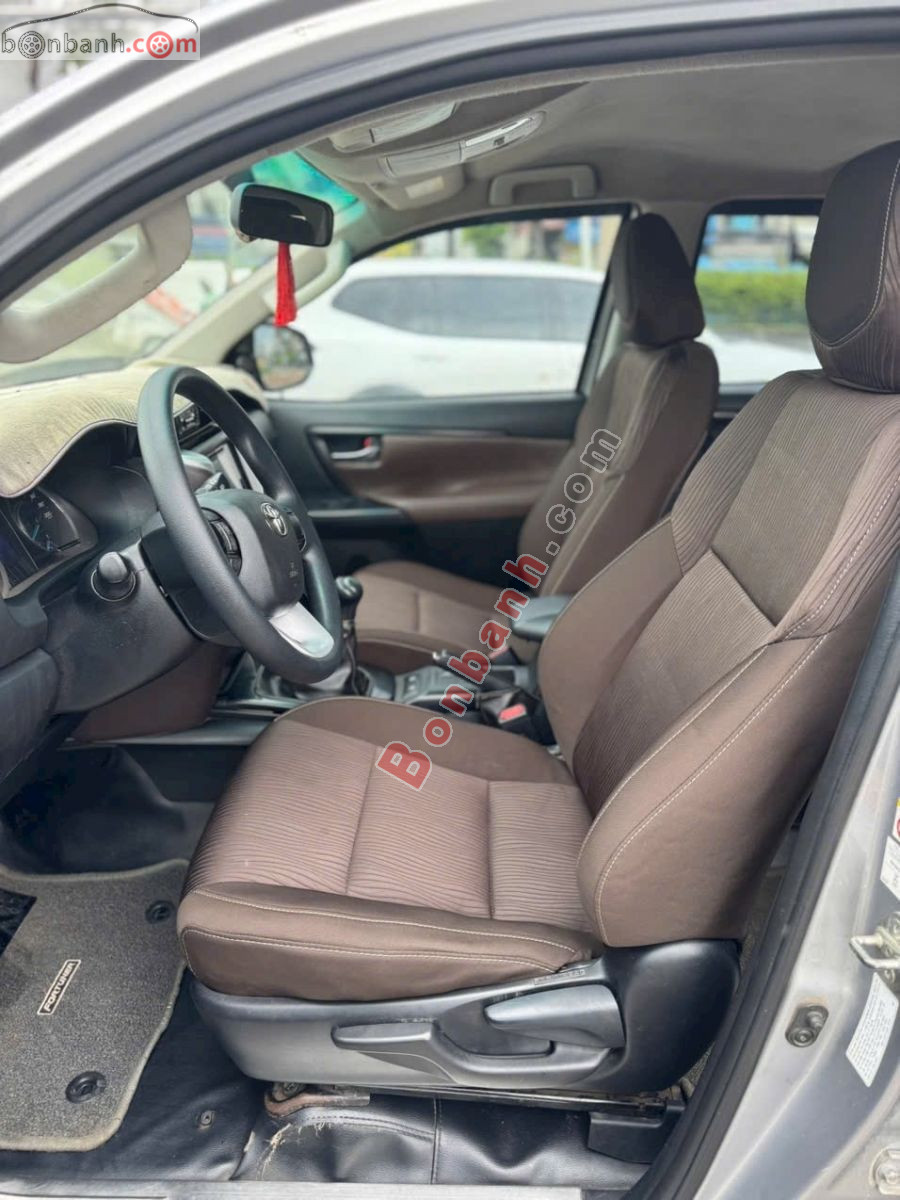 Bán ô tô Toyota Fortuner 2.4G 4x2 MT - 2019 - xe cũ