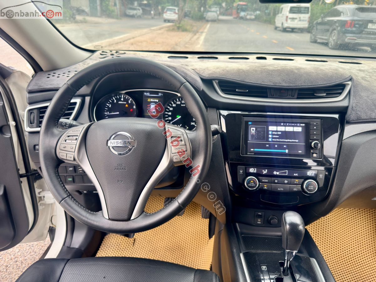 Bán ô tô Nissan X trail 2.5 SV 4WD Premium - 2017 - xe cũ