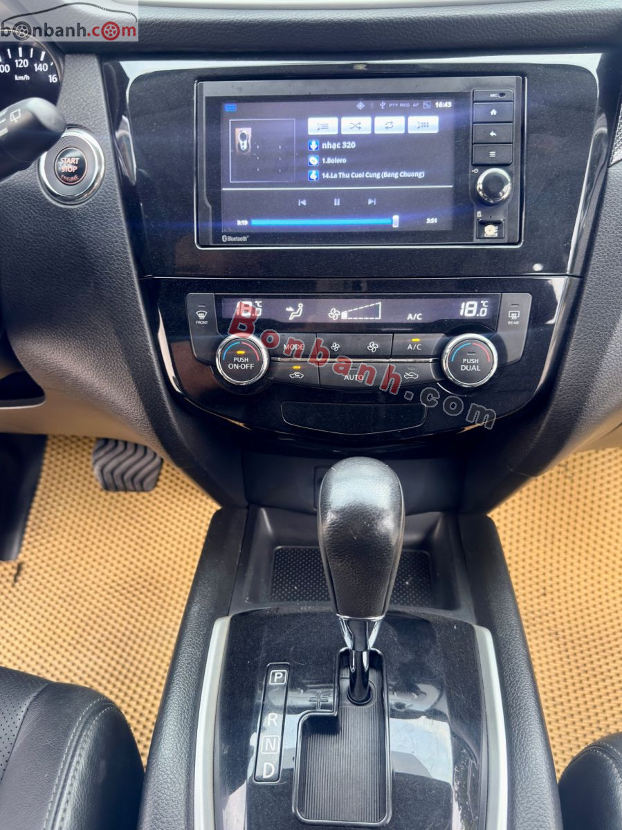 Bán ô tô Nissan X trail 2.5 SV 4WD Premium - 2017 - xe cũ