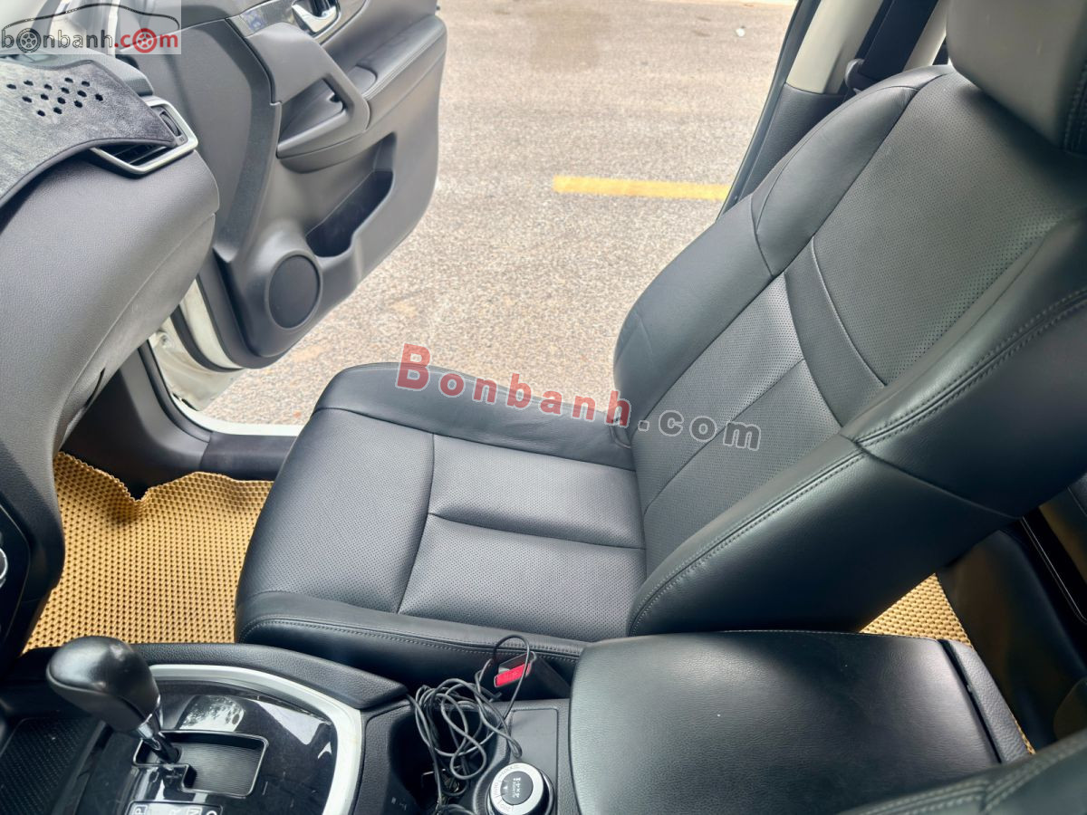 Bán ô tô Nissan X trail 2.5 SV 4WD Premium - 2017 - xe cũ
