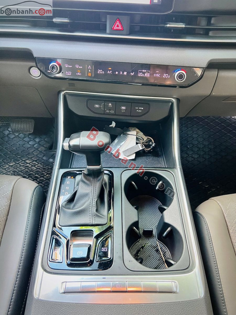 Bán ô tô Kia Carnival Luxury 2.2D - 2025 - xe cũ