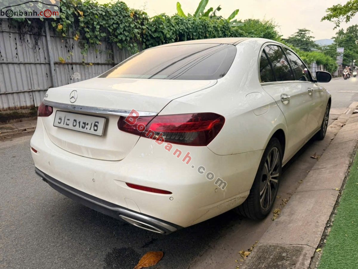 Bán ô tô Mercedes Benz E class E180 - 2022 - xe cũ