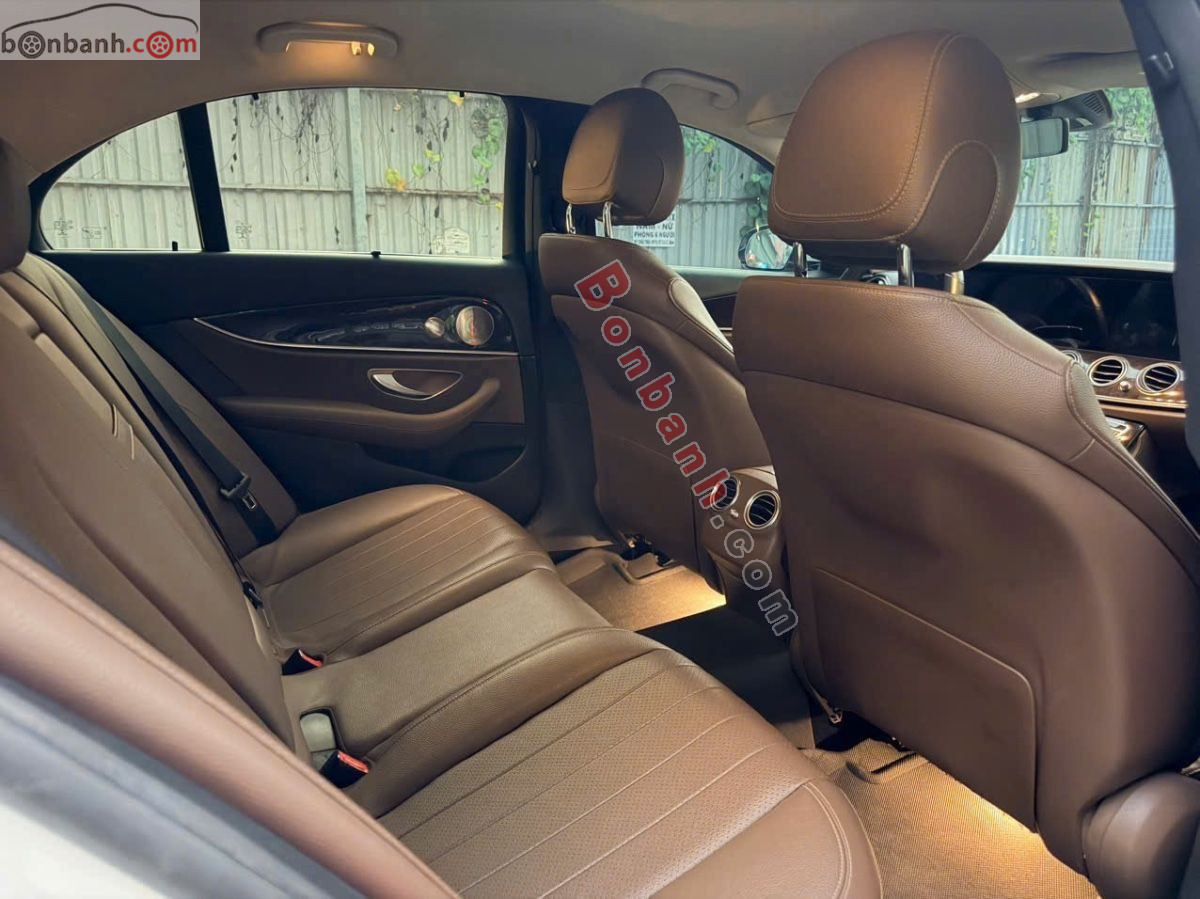 Bán ô tô Mercedes Benz E class E180 - 2022 - xe cũ
