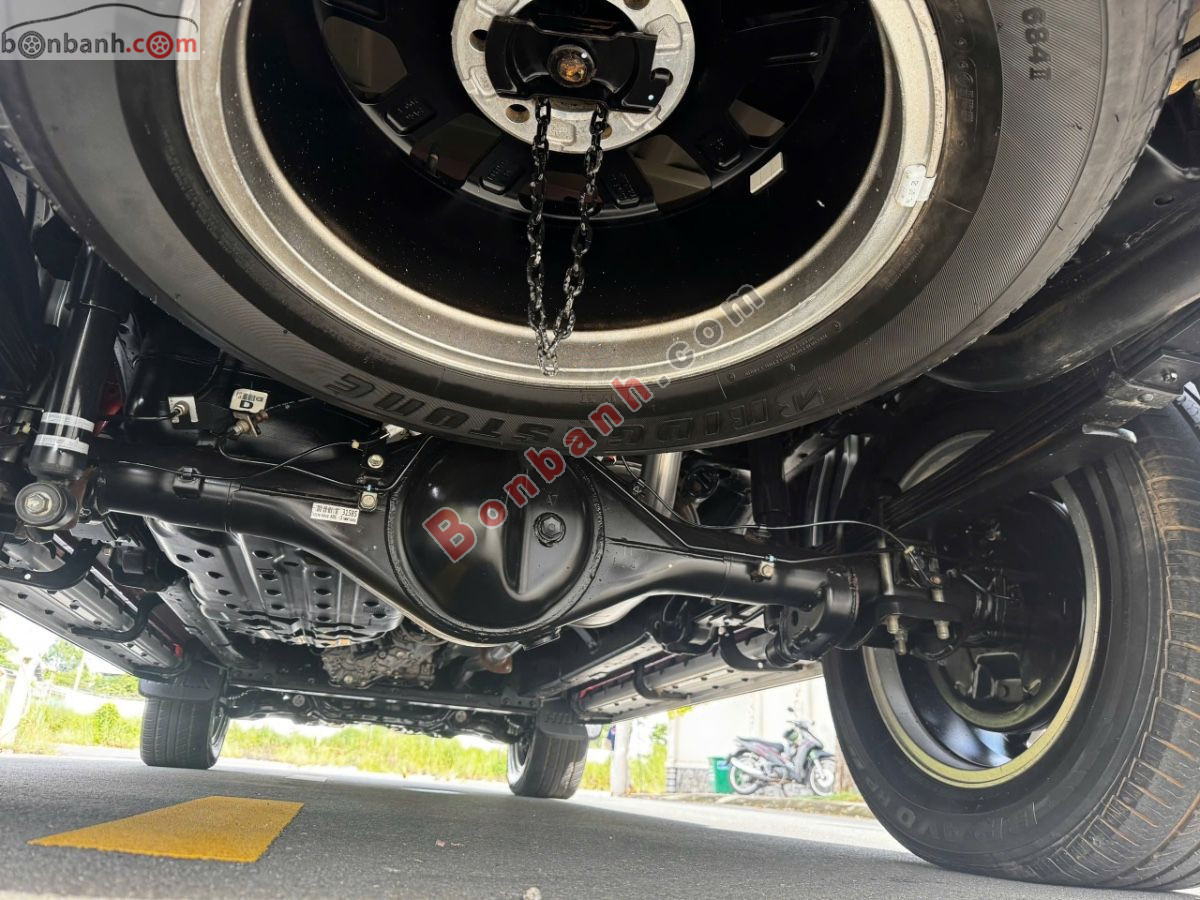 Bán ô tô Toyota Hilux 2.8L 4x4 AT - 2021 - xe cũ