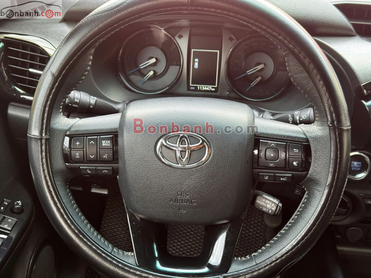 Bán ô tô Toyota Hilux 2.8L 4x4 AT - 2021 - xe cũ