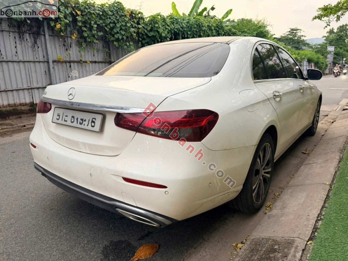 Bán ô tô Mercedes Benz E class E180 - 2022 - xe cũ
