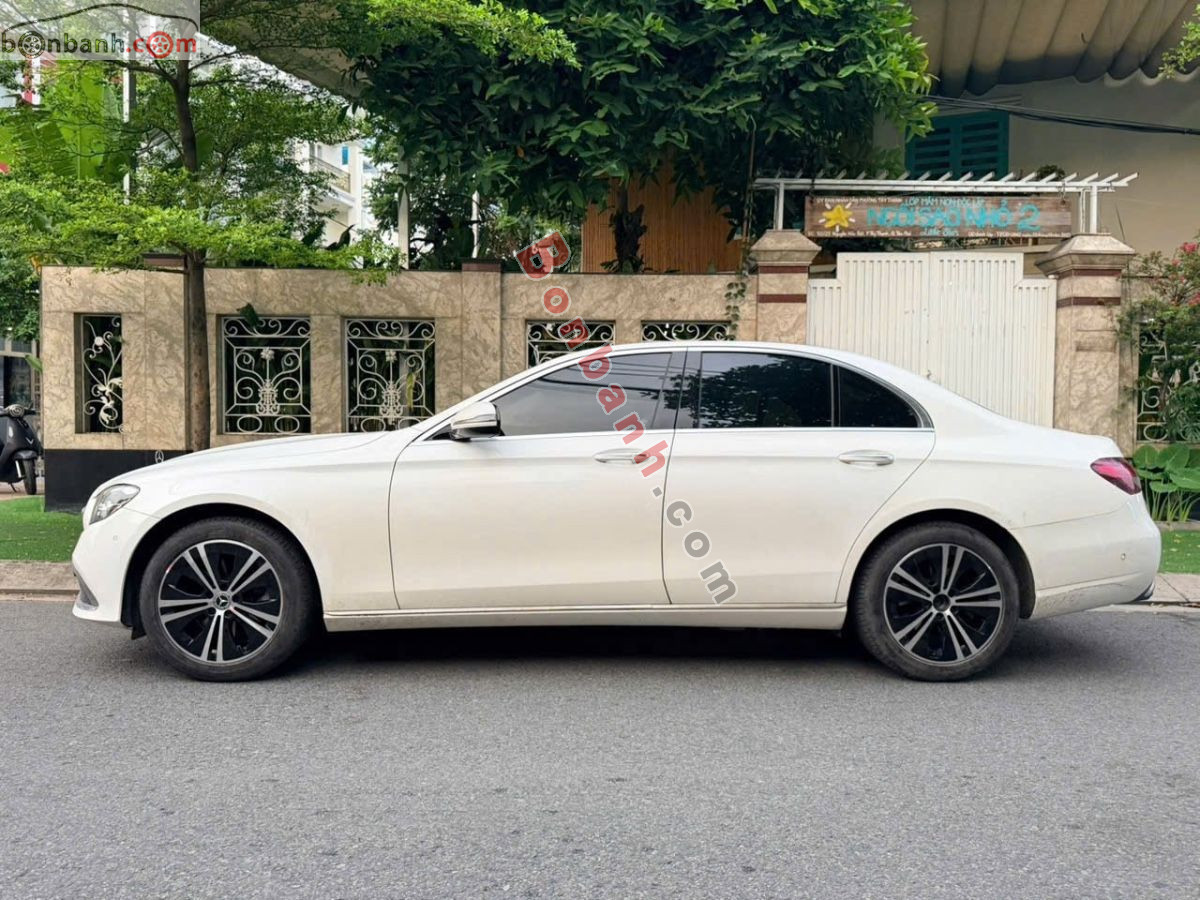 Bán ô tô Mercedes Benz E class E180 - 2022 - xe cũ