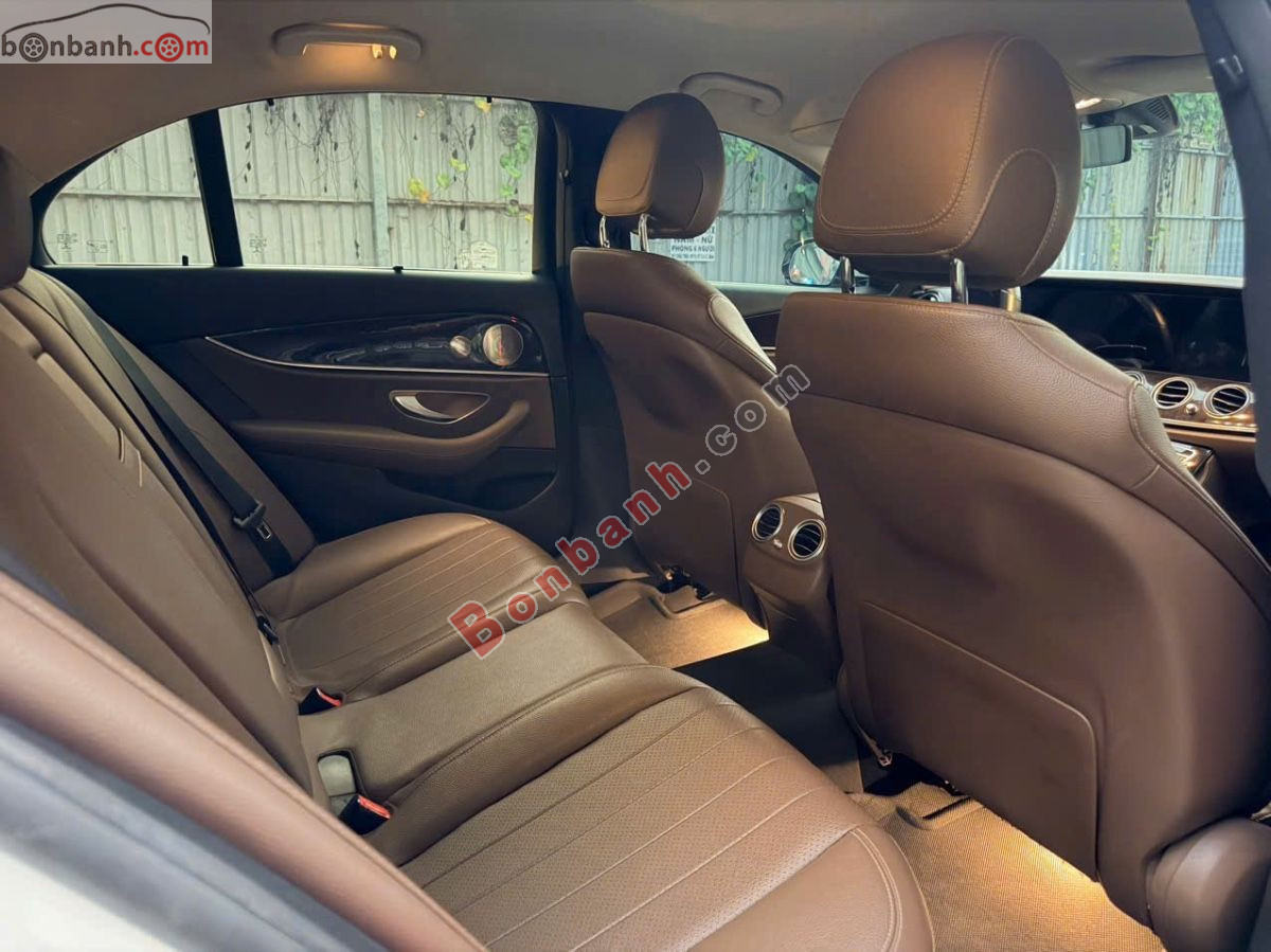 Bán ô tô Mercedes Benz E class E180 - 2022 - xe cũ